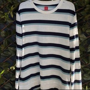 Saks Fifth men’s size L LongSleeve T shirt